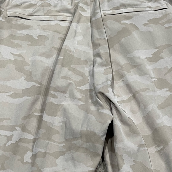 Women’s Athleta Brooklyn Camo Jogger Pants Tan Workout Casual Athletic Sz 10 - Picture 8 of 8